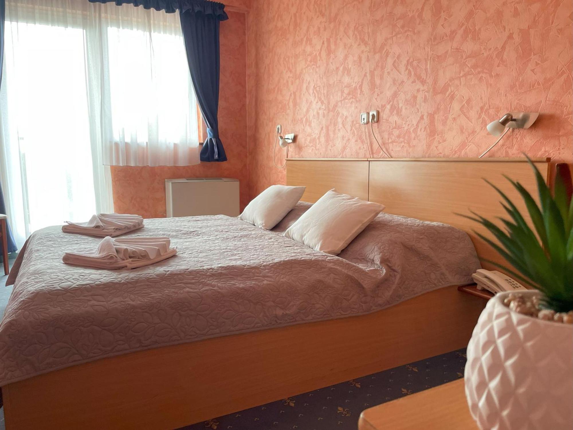 Koenig Hotel Nagykanizsa Eksteriør billede